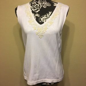 DRESSBARN L IVORY SLEEVELESS TOP